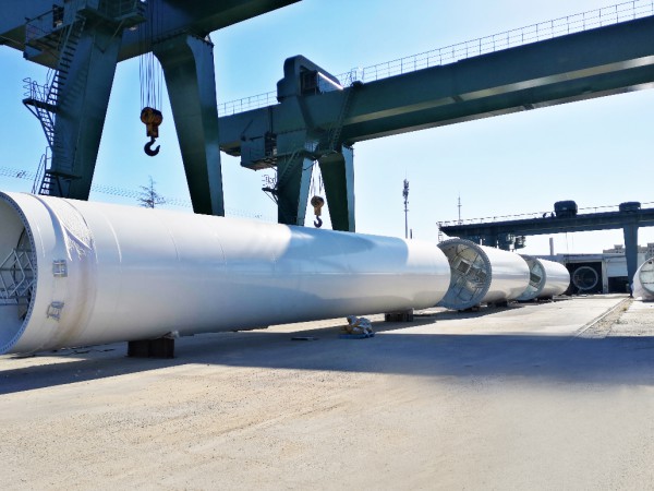 新能源公司風(fēng)電項(xiàng)目促生產(chǎn)、搶工期